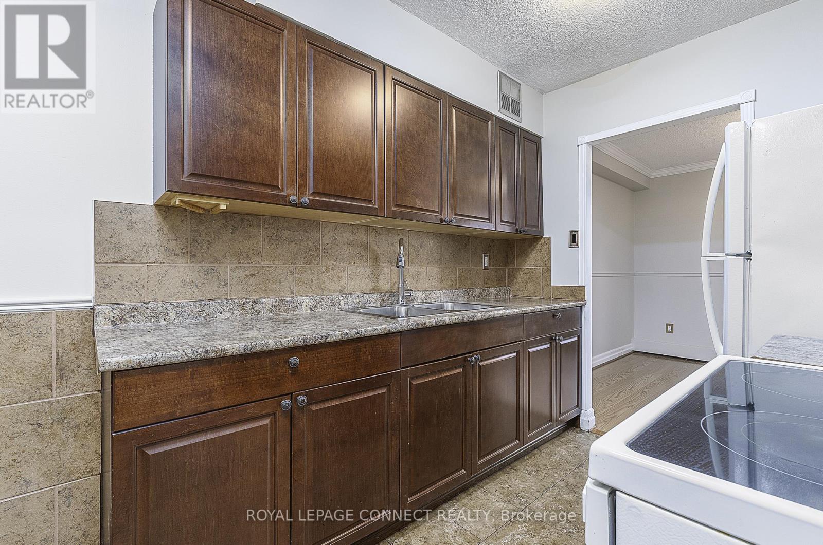 1710 - 1210 Radom Street, Pickering (Bay Ridges), Ontario  L1W 2Z3 - Photo 11 - E12600618