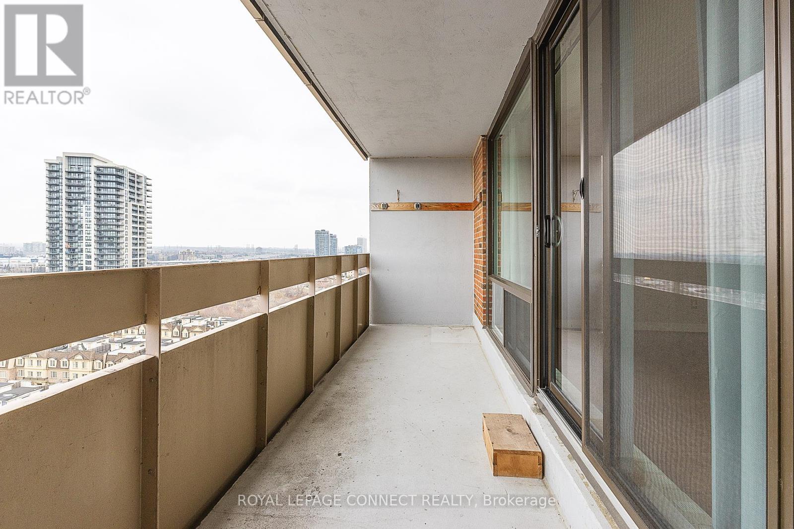 1710 - 1210 Radom Street, Pickering (Bay Ridges), Ontario  L1W 2Z3 - Photo 23 - E12600618