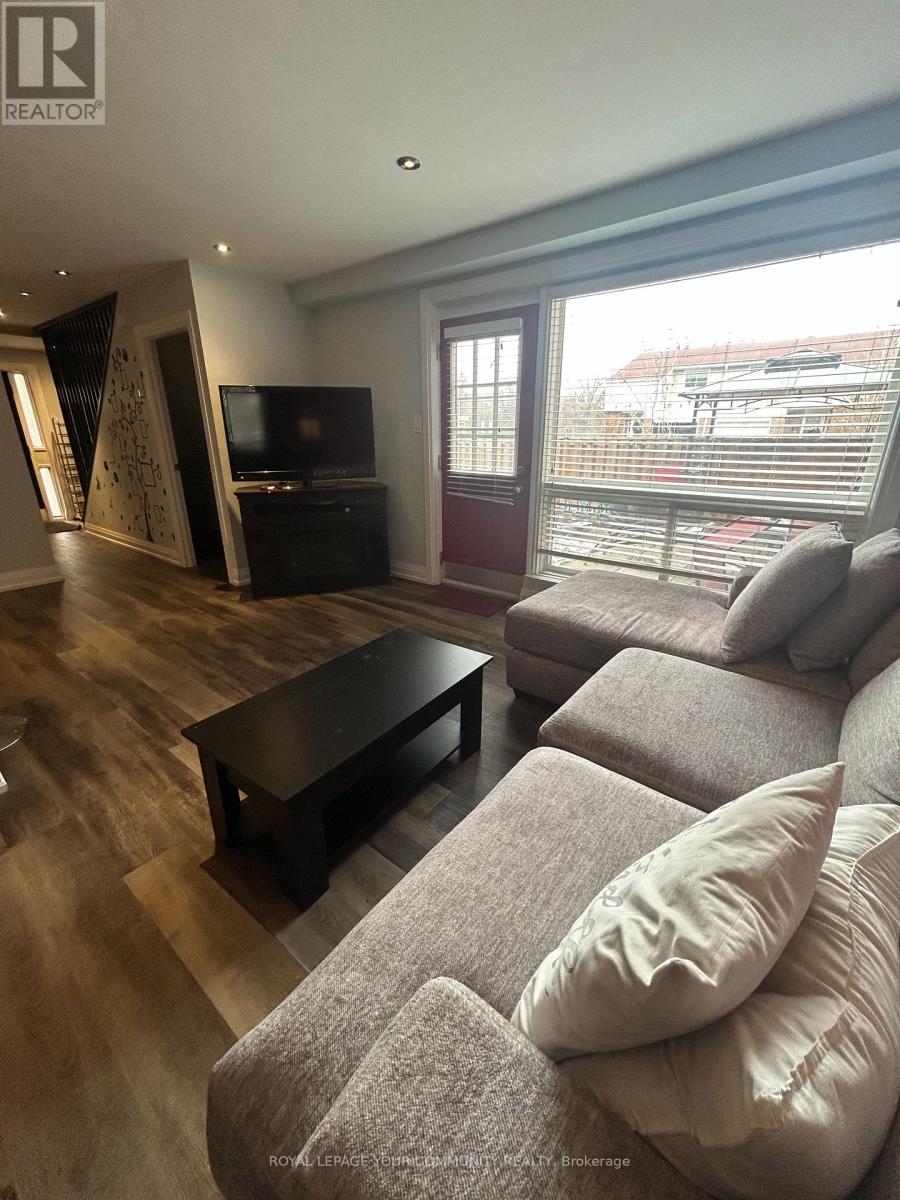 131 - 215 Mississauga Valley, Mississauga, Ontario  L5A 1Y7 - Photo 11 - W12530524