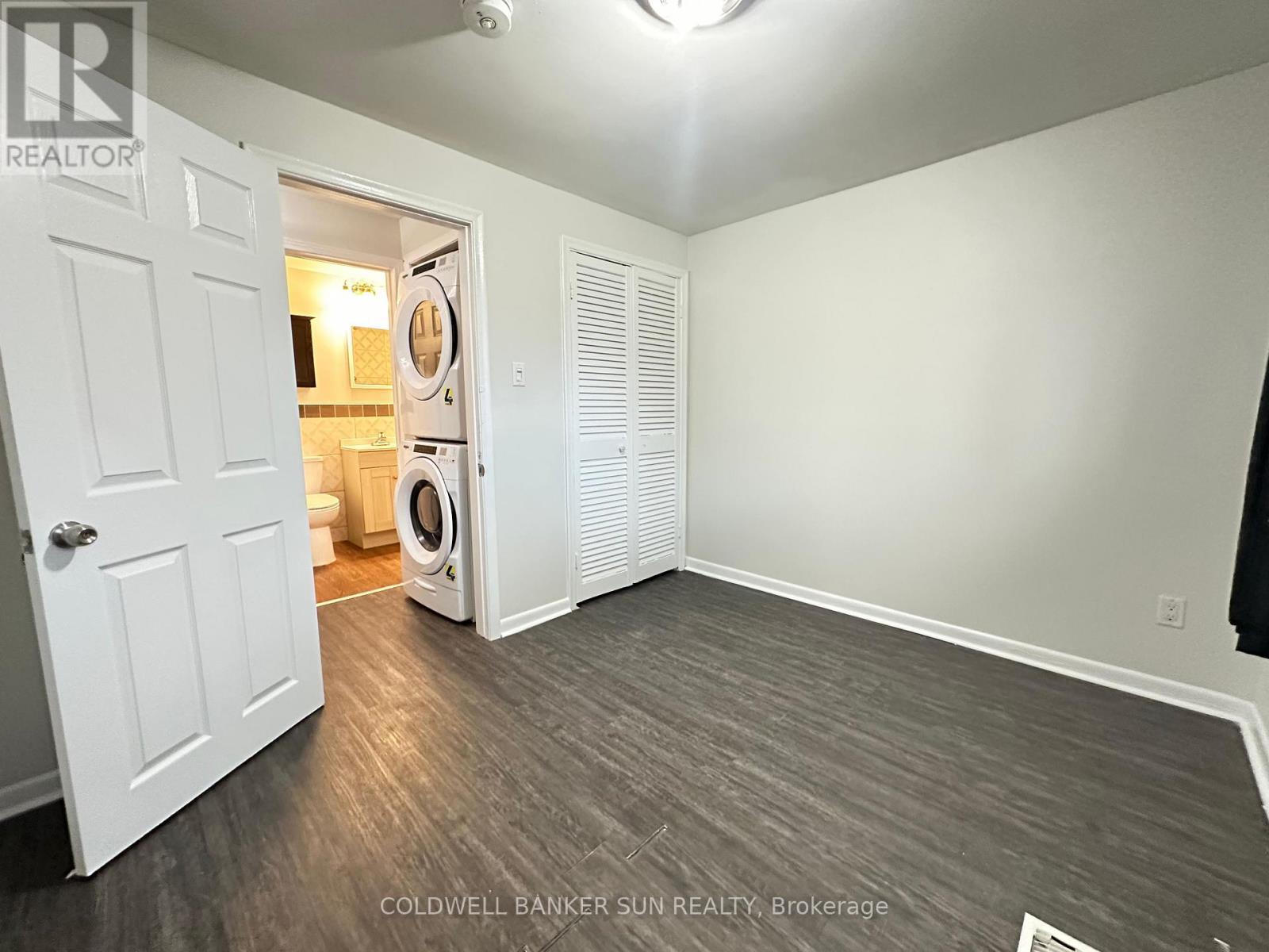 59 Flowertown Avenue, Brampton (Northwood Park), Ontario  L6X 2K8 - Photo 15 - W12583022