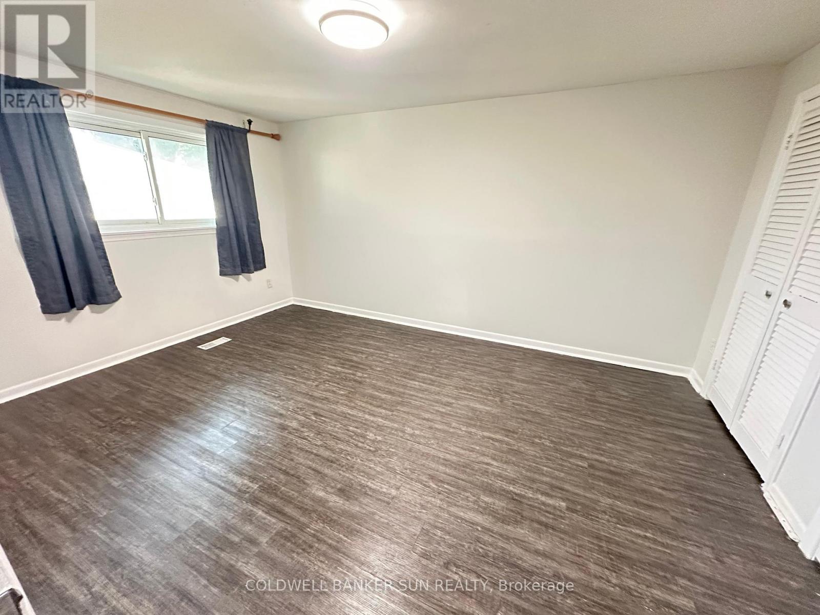 59 Flowertown Avenue, Brampton (Northwood Park), Ontario  L6X 2K8 - Photo 17 - W12583022