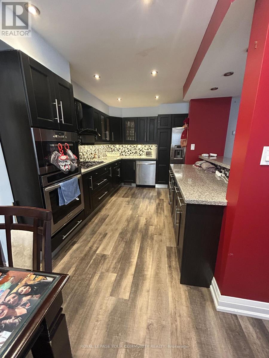 131 - 215 Mississauga Valley, Mississauga, Ontario  L5A 1Y7 - Photo 13 - W12530524