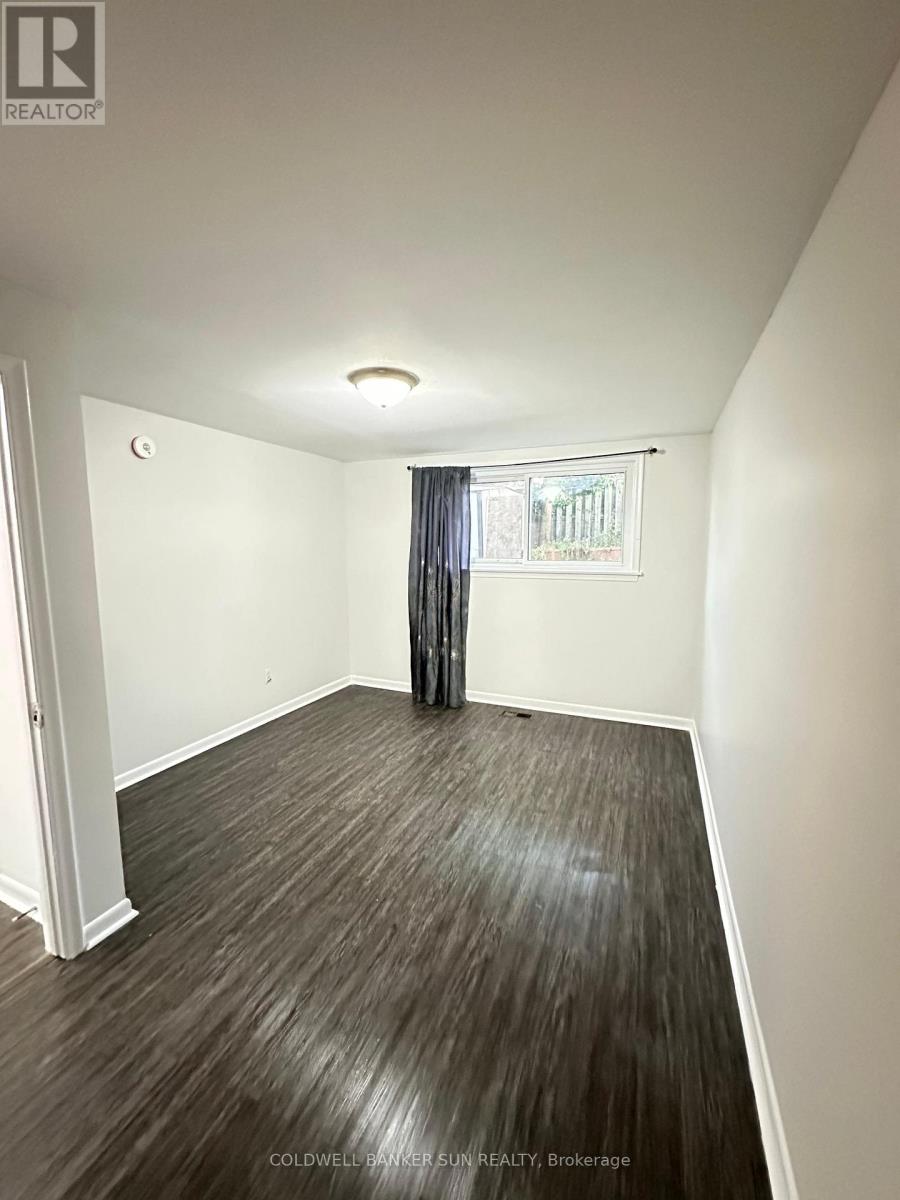 59 Flowertown Avenue, Brampton (Northwood Park), Ontario  L6X 2K8 - Photo 16 - W12583022