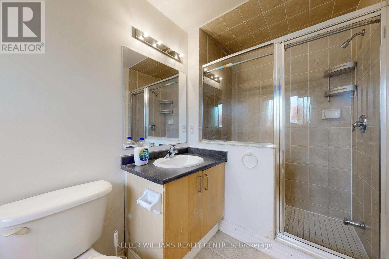 Upper - 70 Haynes Avenue, Toronto, Ontario  M3J 0C1 - Photo 11 - W12586956