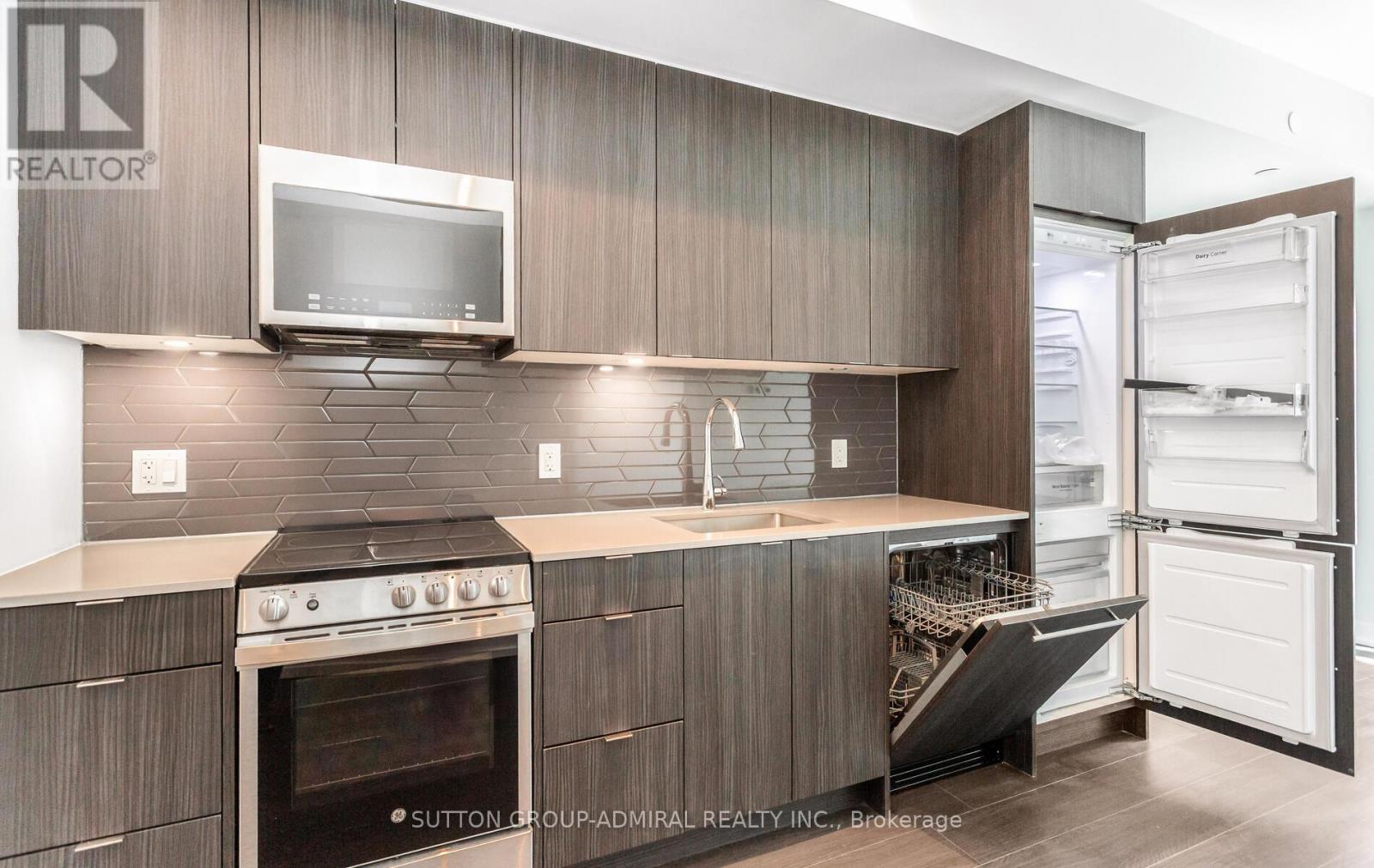 2807 - 4130 Parkside Village Drive, Mississauga (City Centre), Ontario  L5B 3M8 - Photo 21 - W12488312