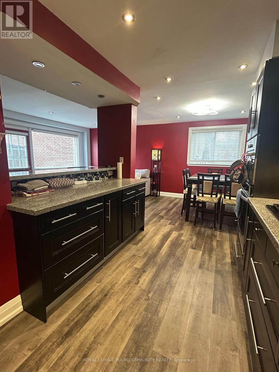 131 - 215 Mississauga Valley, Mississauga, Ontario  L5A 1Y7 - Photo 17 - W12530524