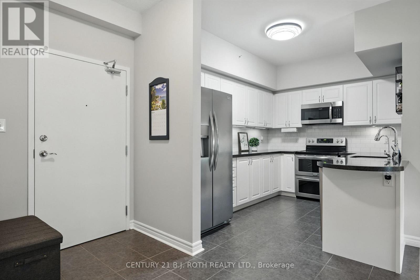 112 - 306 Essa Road, Barrie (0 West), Ontario L9J 0H5 - Photo 5 - S12600604