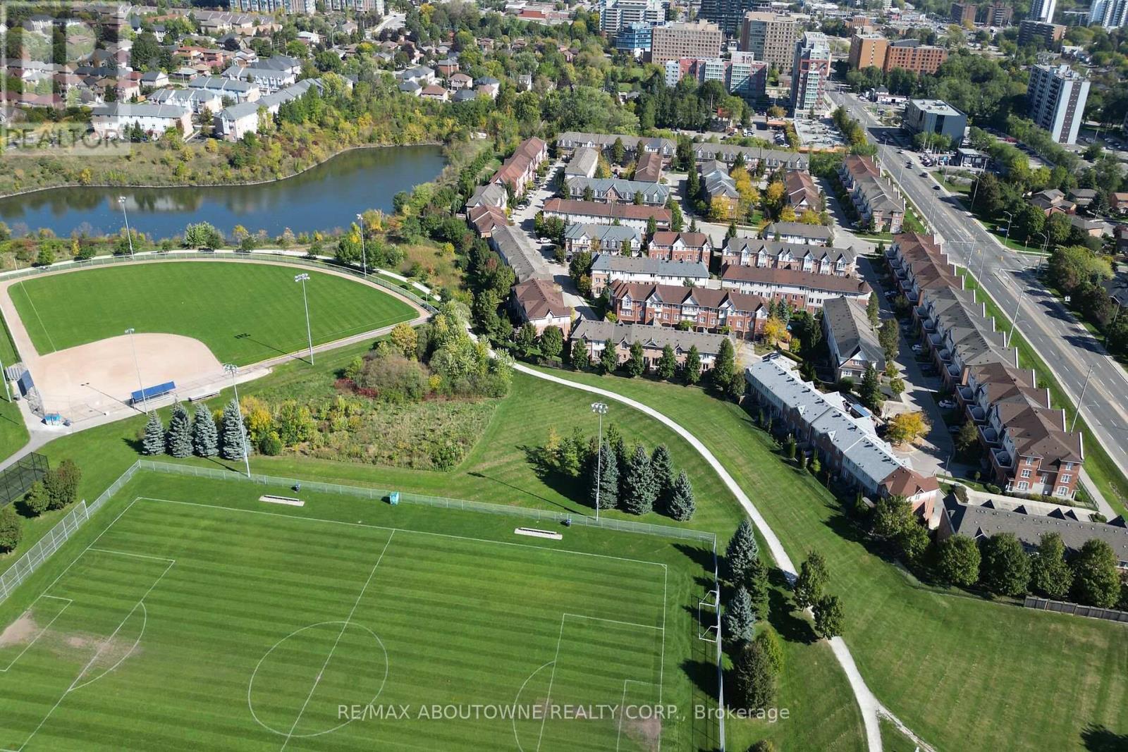 327 - 3030 Breakwater Court, Mississauga, Ontario  L5B 4N9 - Photo 42 - W12600478