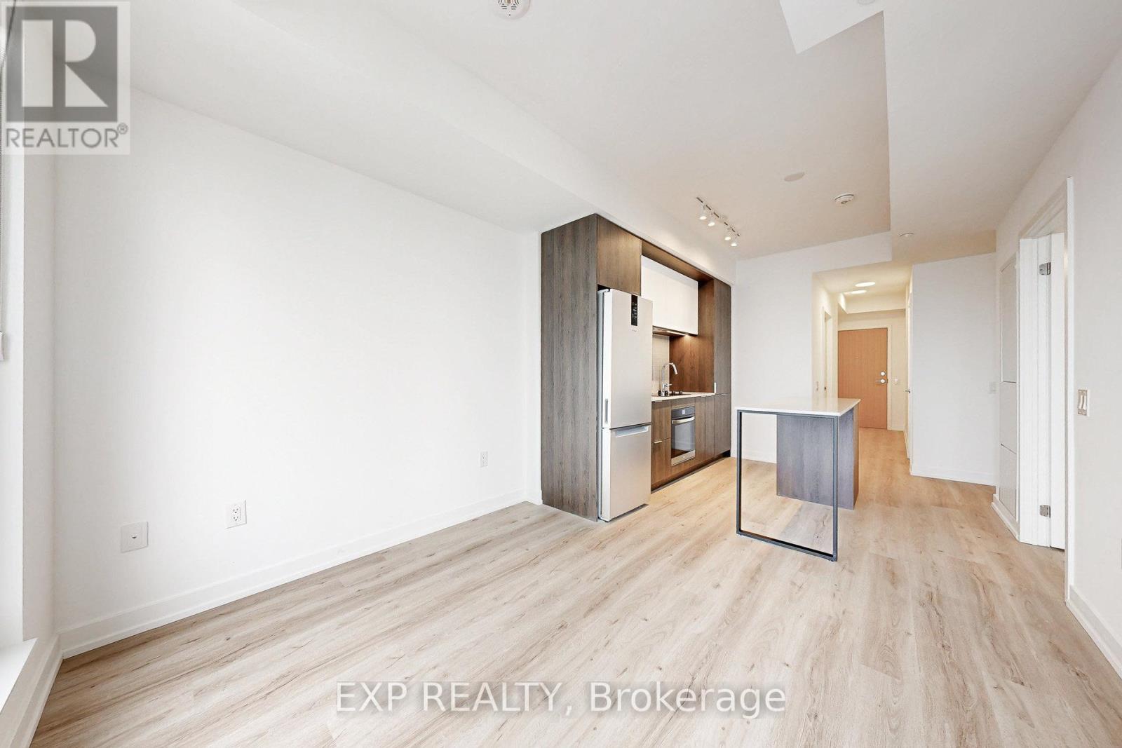 2901 - 395 Square One Drive, Mississauga, Ontario  L5B 0P6 - Photo 17 - W12600498