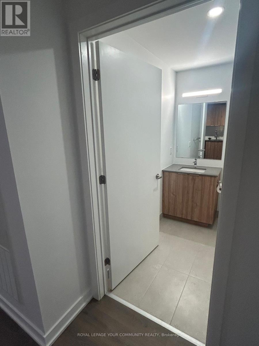 416 - 720 Whitlock Avenue, Milton, Ontario  L9E 2B5 - Photo 8 - W12600520