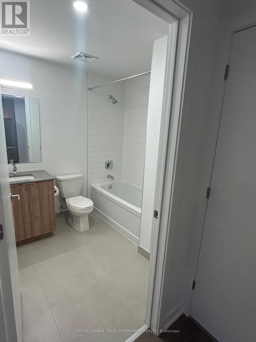 416 - 720 Whitlock Avenue, Milton, Ontario  L9E 2B5 - Photo 9 - W12600520