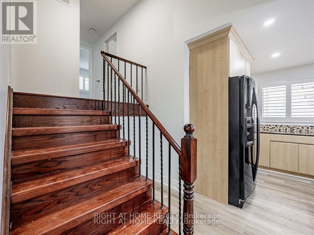 838 Merritt Drive, Milton, Ontario  L9T 4K1 - Photo 17 - W12600558