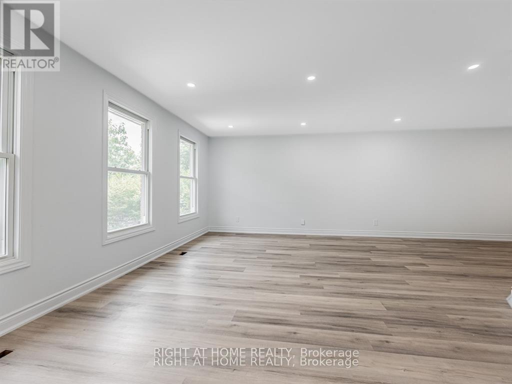 838 Merritt Drive, Milton, Ontario  L9T 4K1 - Photo 5 - W12600558