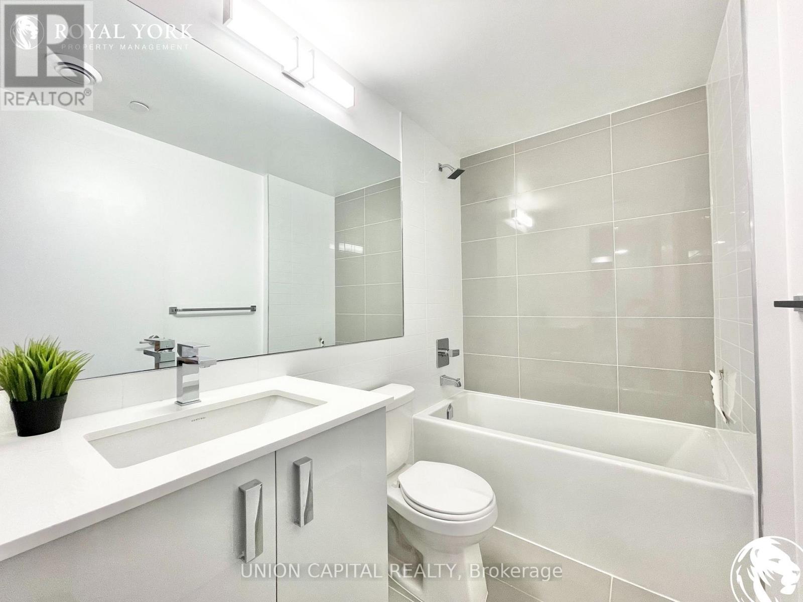 711 - 10 Gibbs Road, Toronto, Ontario  M9B 0E3 - Photo 7 - W12600562