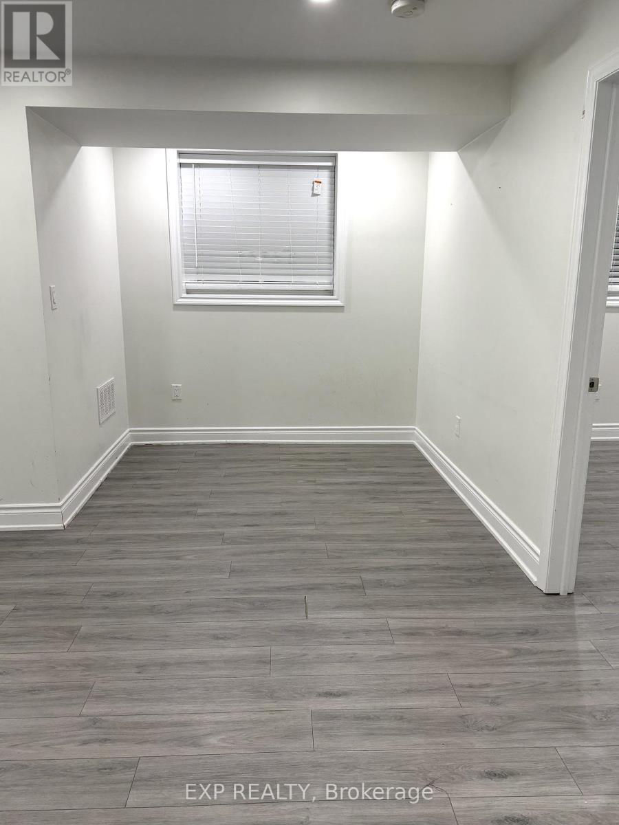 Lower - 16 Lady Evelyn Crescent, Brampton (Bram West), Ontario  L6Y 6C7 - Photo 2 - W12600584