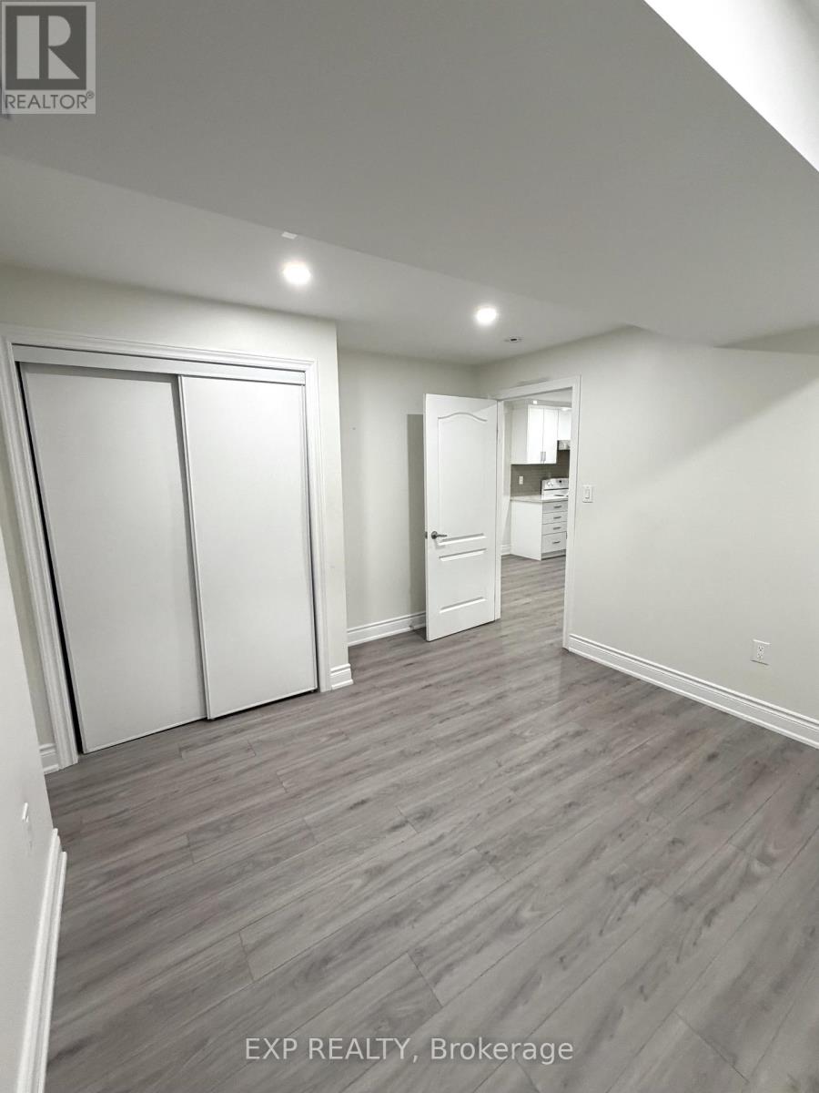 Lower - 16 Lady Evelyn Crescent, Brampton (Bram West), Ontario  L6Y 6C7 - Photo 5 - W12600584