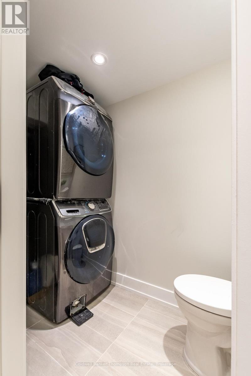 16 Walpole Street, Huntsville, Ontario P1H 1V3 - Photo 23 - X12443601