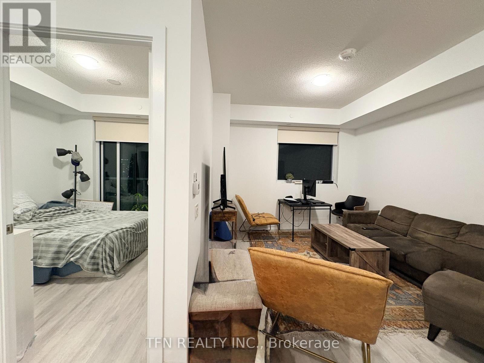 1807 - 251 Manitoba Street, Toronto, Ontario  M8Y 0C7 - Photo 7 - W12600636