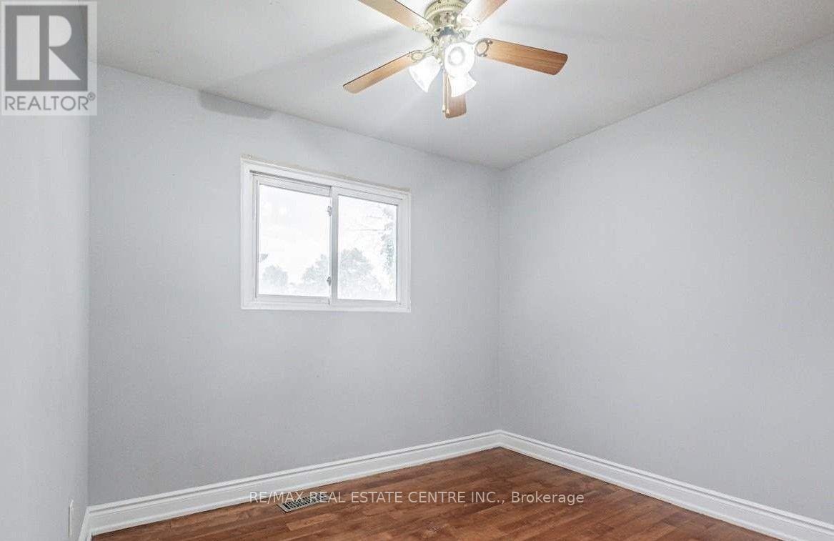 2 Milner Road, Brampton, Ontario  L6W 3A5 - Photo 5 - W12600638