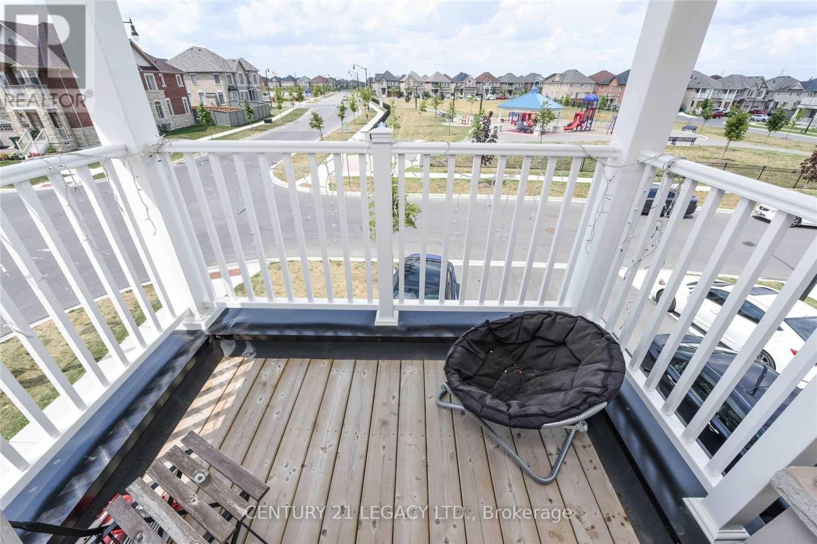 73 Buchanan Crescent, Brampton, Ontario  L6X 5M4 - Photo 10 - W12600640