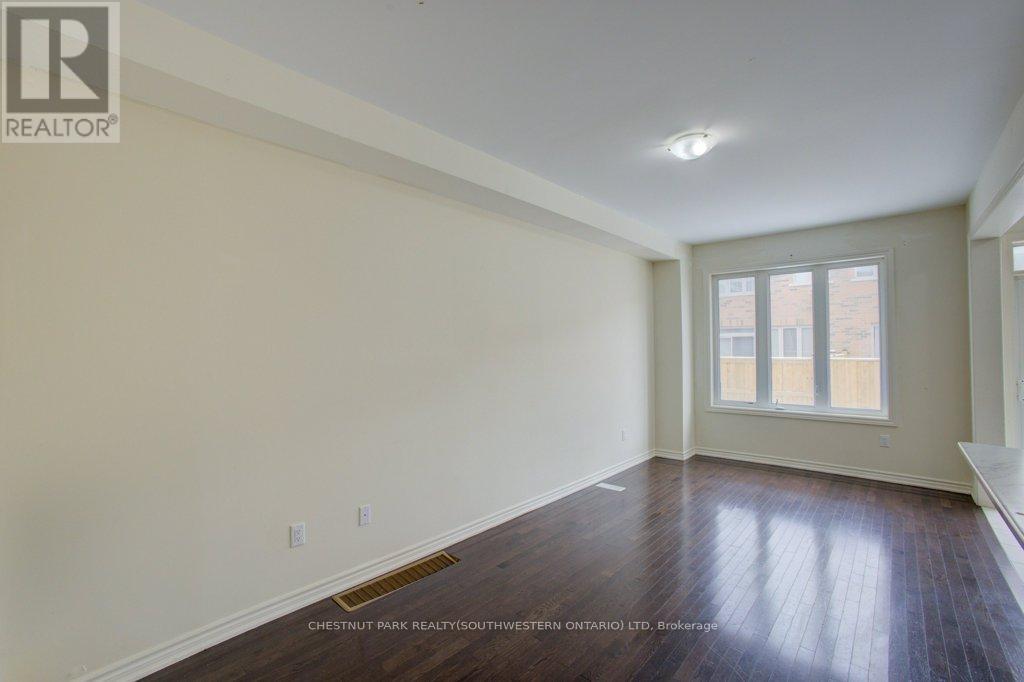 5 Donald Ficht Crescent, Brampton, Ontario  L7A 5H8 - Photo 9 - W12600646