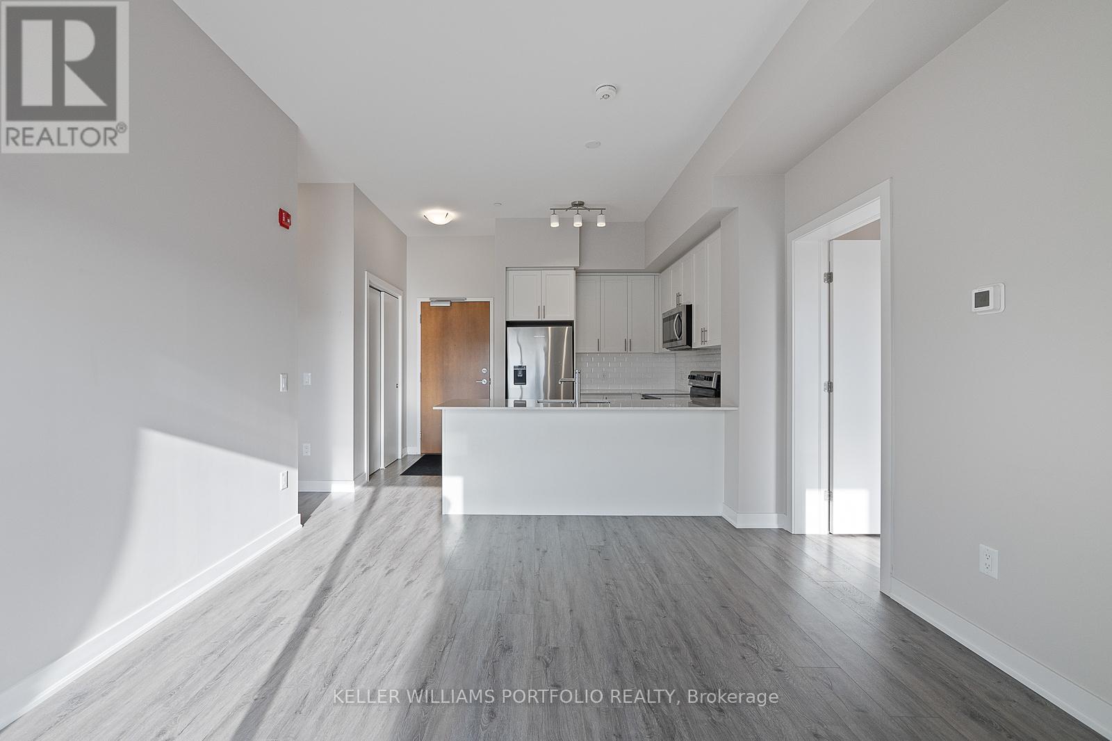 611 - 340 Plains Road E, Burlington, Ontario  L7T 0C2 - Photo 13 - W12600662