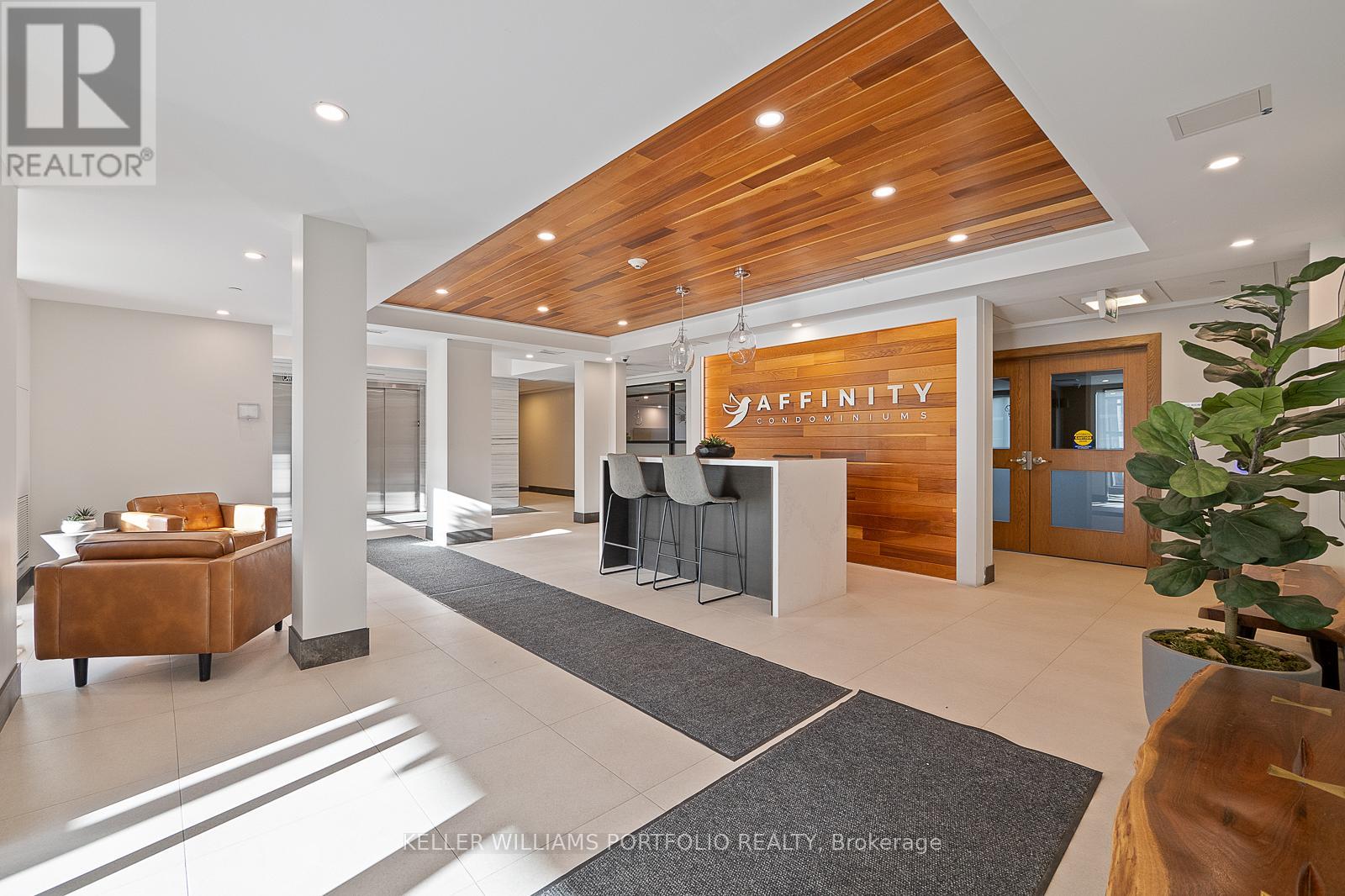 611 - 340 Plains Road E, Burlington, Ontario  L7T 0C2 - Photo 32 - W12600662