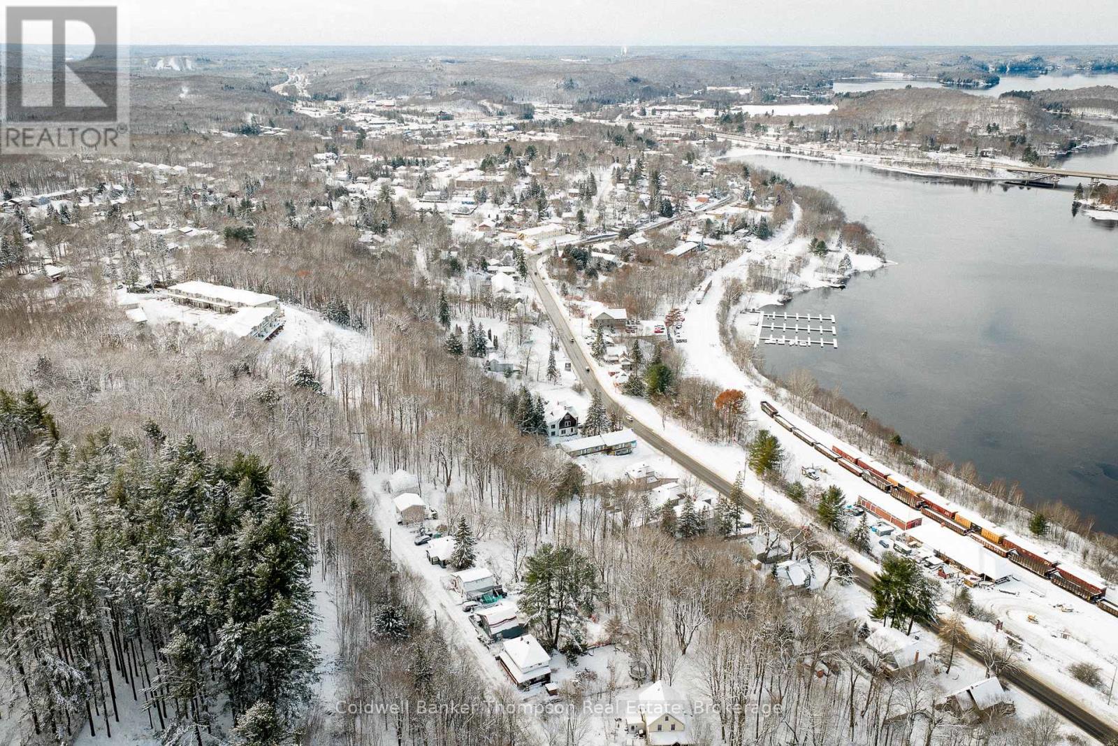 16 Walpole Street, Huntsville, Ontario P1H 1V3 - Photo 42 - X12443601