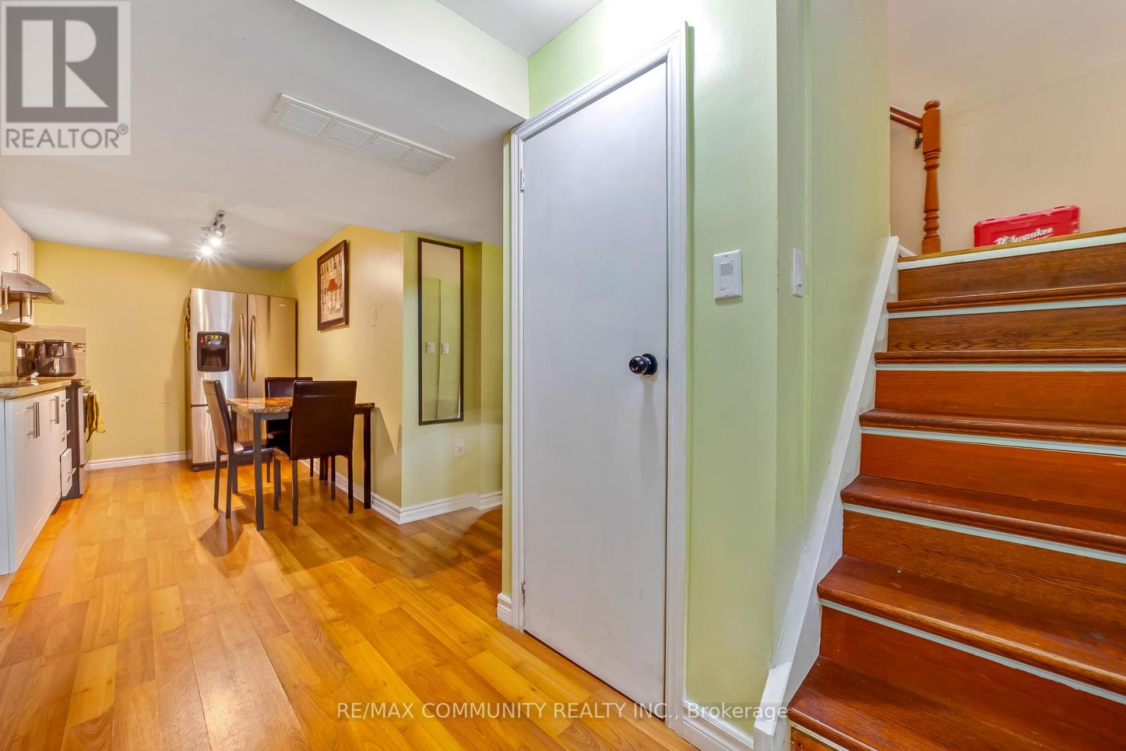 24 Hurley Crescent, Toronto, Ontario  M1P 4H4 - Photo 26 - E12599716