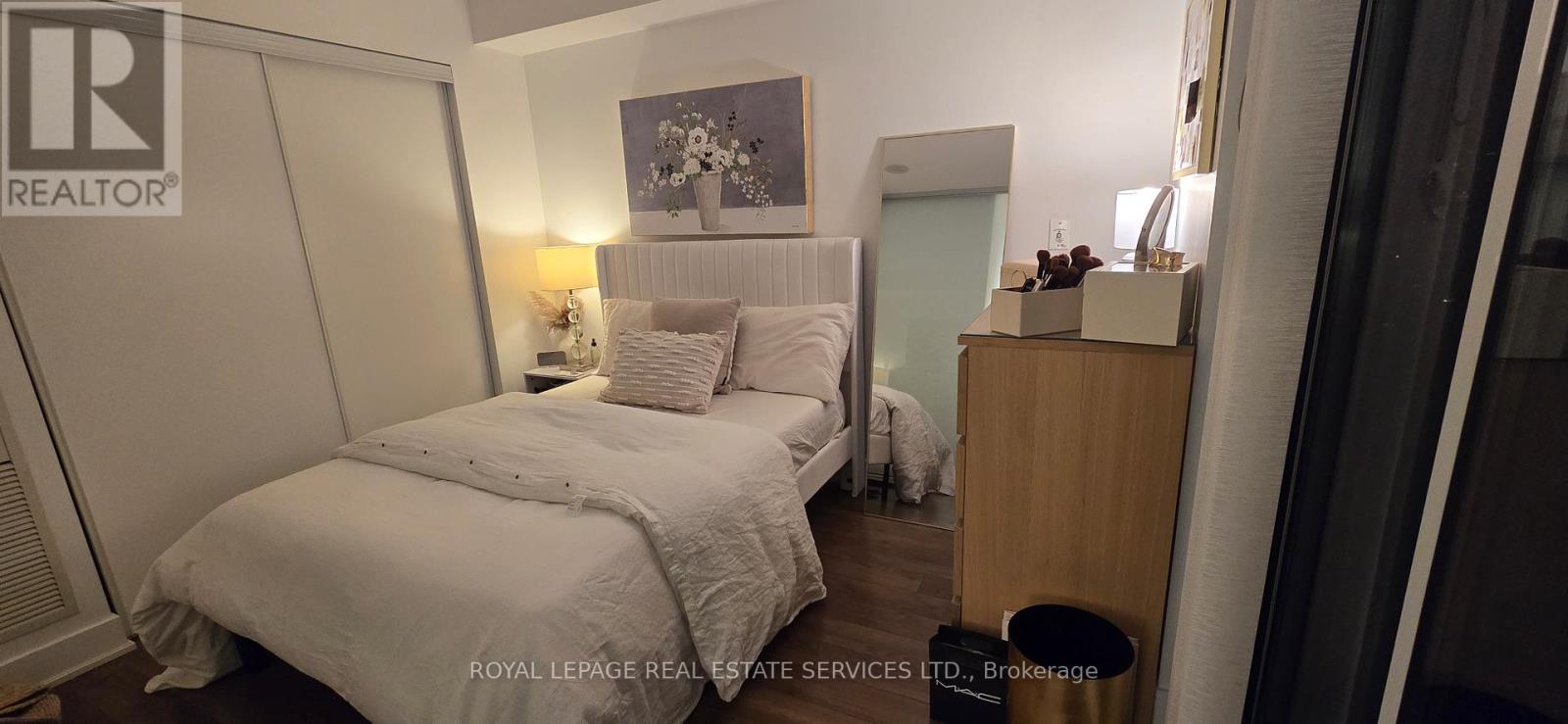 1706 - 1048 Broadview Avenue, Toronto, Ontario  M4K 2B8 - Photo 5 - E12600464