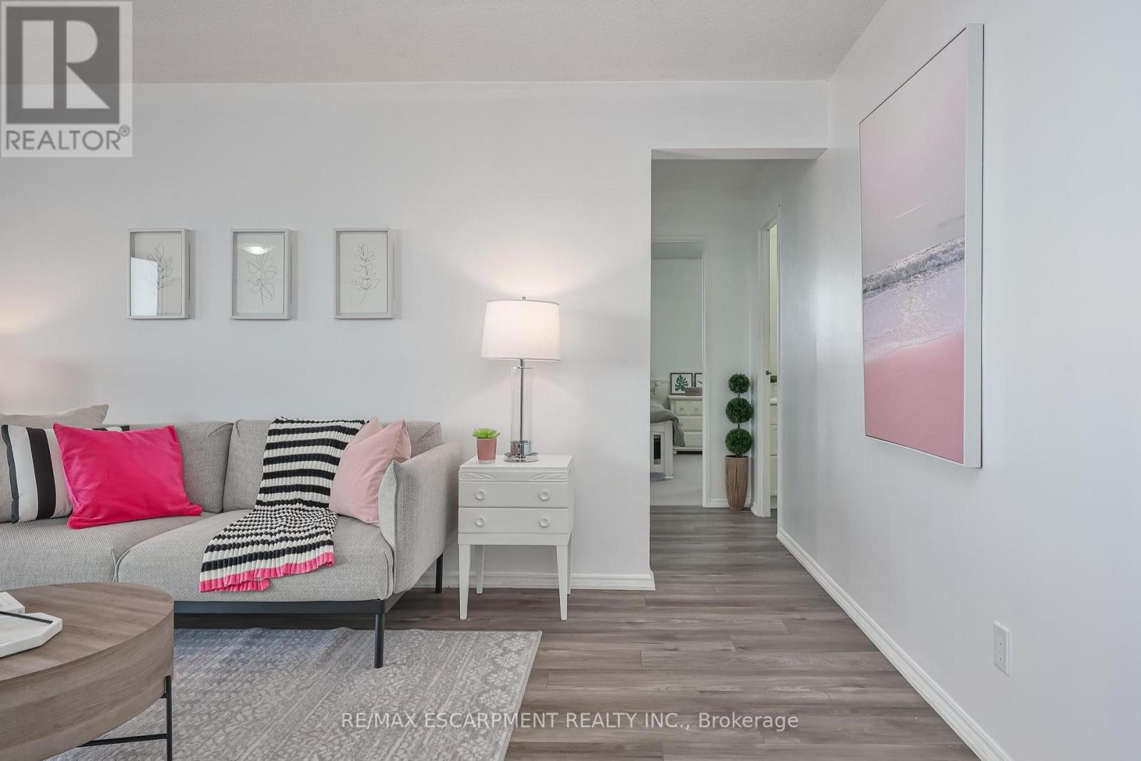 1706 - 375 King Street N, Kitchener, Ontario  N2J 4L6 - Photo 13 - X12600570