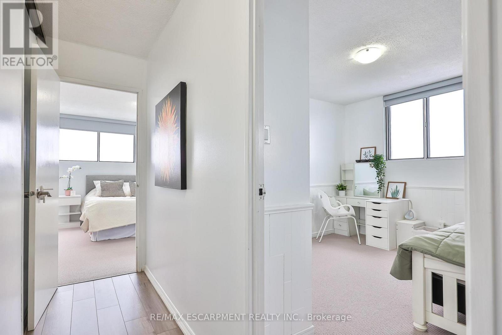 1706 - 375 King Street N, Kitchener, Ontario  N2J 4L6 - Photo 14 - X12600570