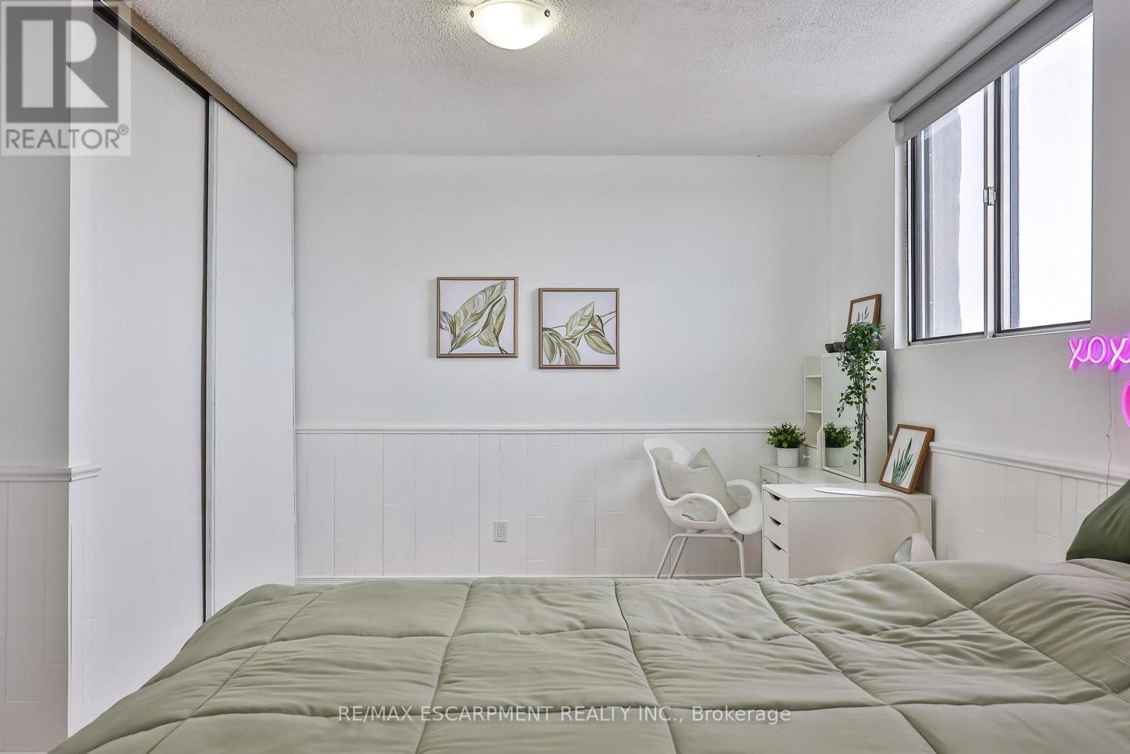 1706 - 375 King Street N, Kitchener, Ontario  N2J 4L6 - Photo 20 - X12600570