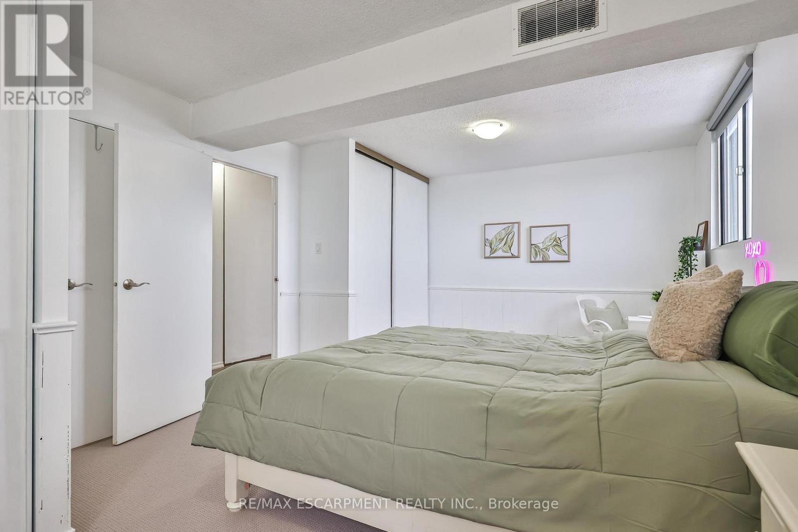 1706 - 375 King Street N, Kitchener, Ontario  N2J 4L6 - Photo 21 - X12600570