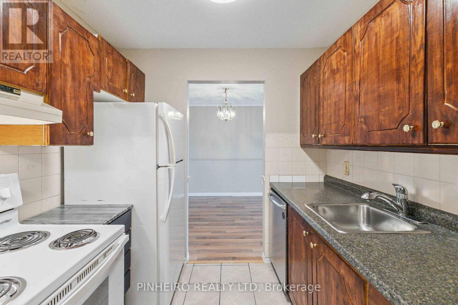 309 - 727 Deveron Crescent, London South, Ontario  N5Z 4X4 - Photo 7 - X12600732