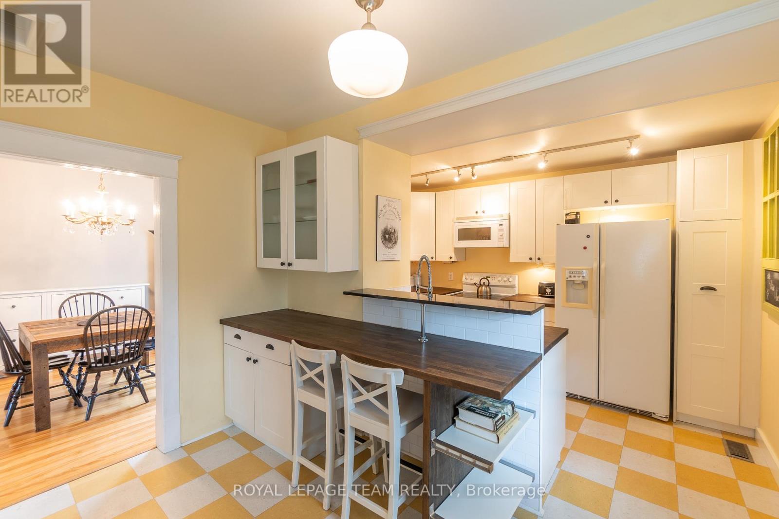 56 Bertrand Street, Ottawa, Ontario  K1M 1Y6 - Photo 7 - X12600718