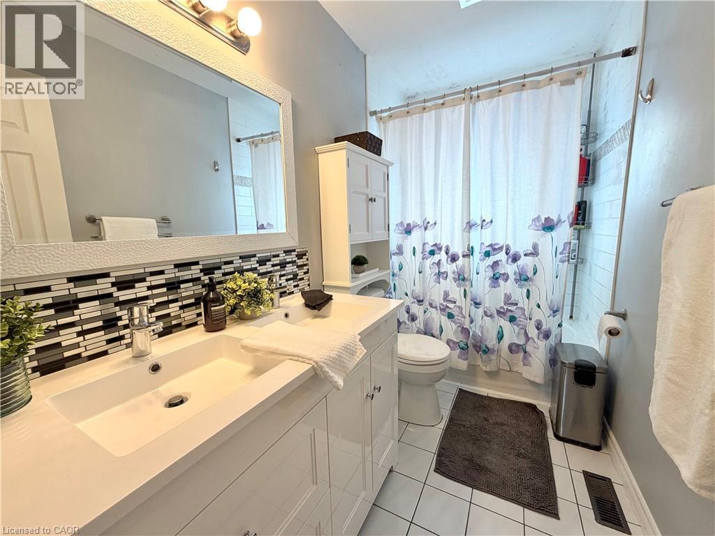 66 Chalmers Street S, Cambridge, Ontario  N1R 6A6 - Photo 25 - 40790259