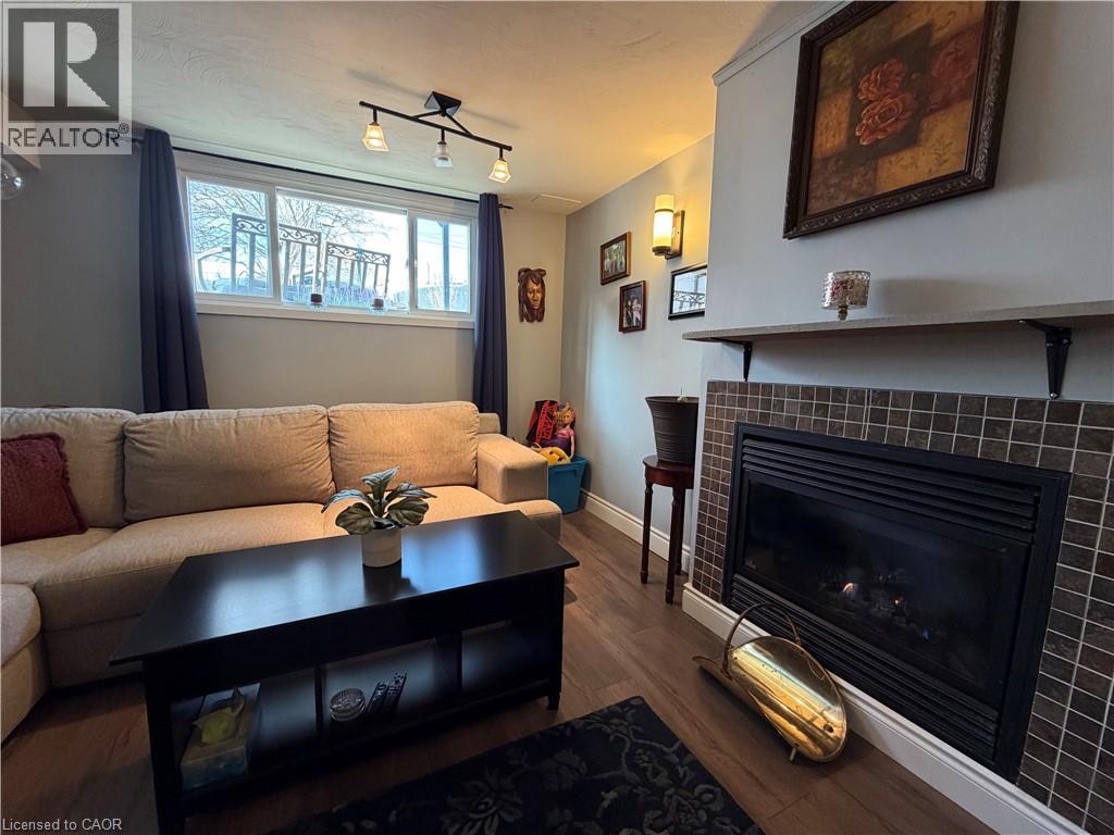 66 Chalmers Street S, Cambridge, Ontario  N1R 6A6 - Photo 30 - 40790259