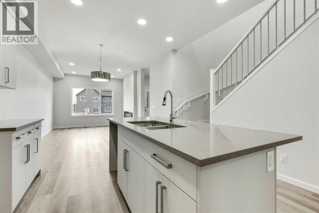 12 Heartwood Lane Se, Calgary, Alberta  T3M 2K1 - Photo 3 - A2259672