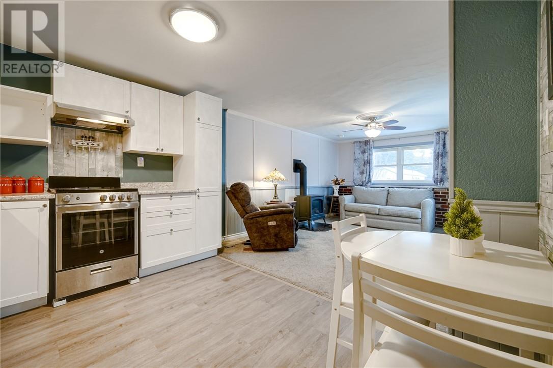 411 Black Lake Road Unit# 15, Lively, Ontario  P3Y 1N8 - Photo 4 - 2125854