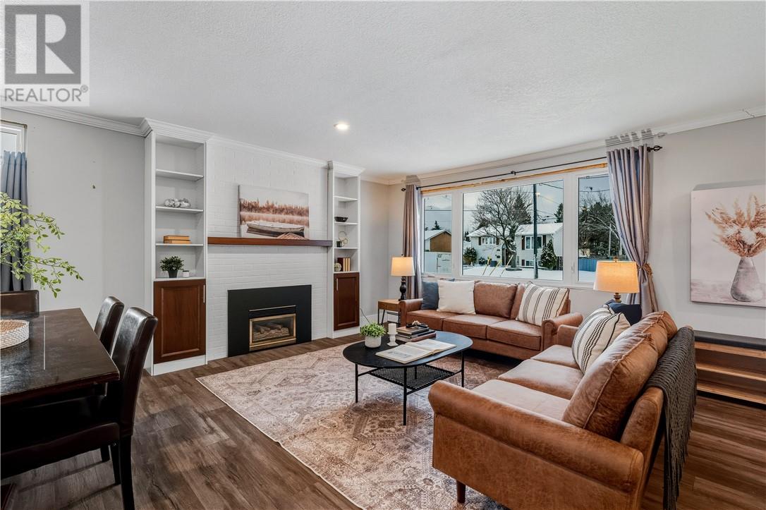 22 Sandra Street, Garson, Ontario P3L 1J2 - Photo 3 - 2125830