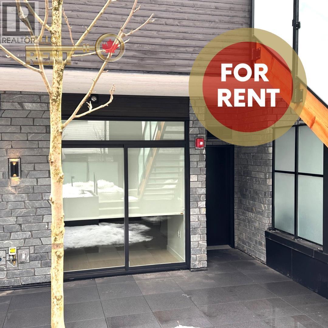 122 650 E 2nd Street, North Vancouver, British Columbia V7L 1E3 - Photo 1 - R3072106