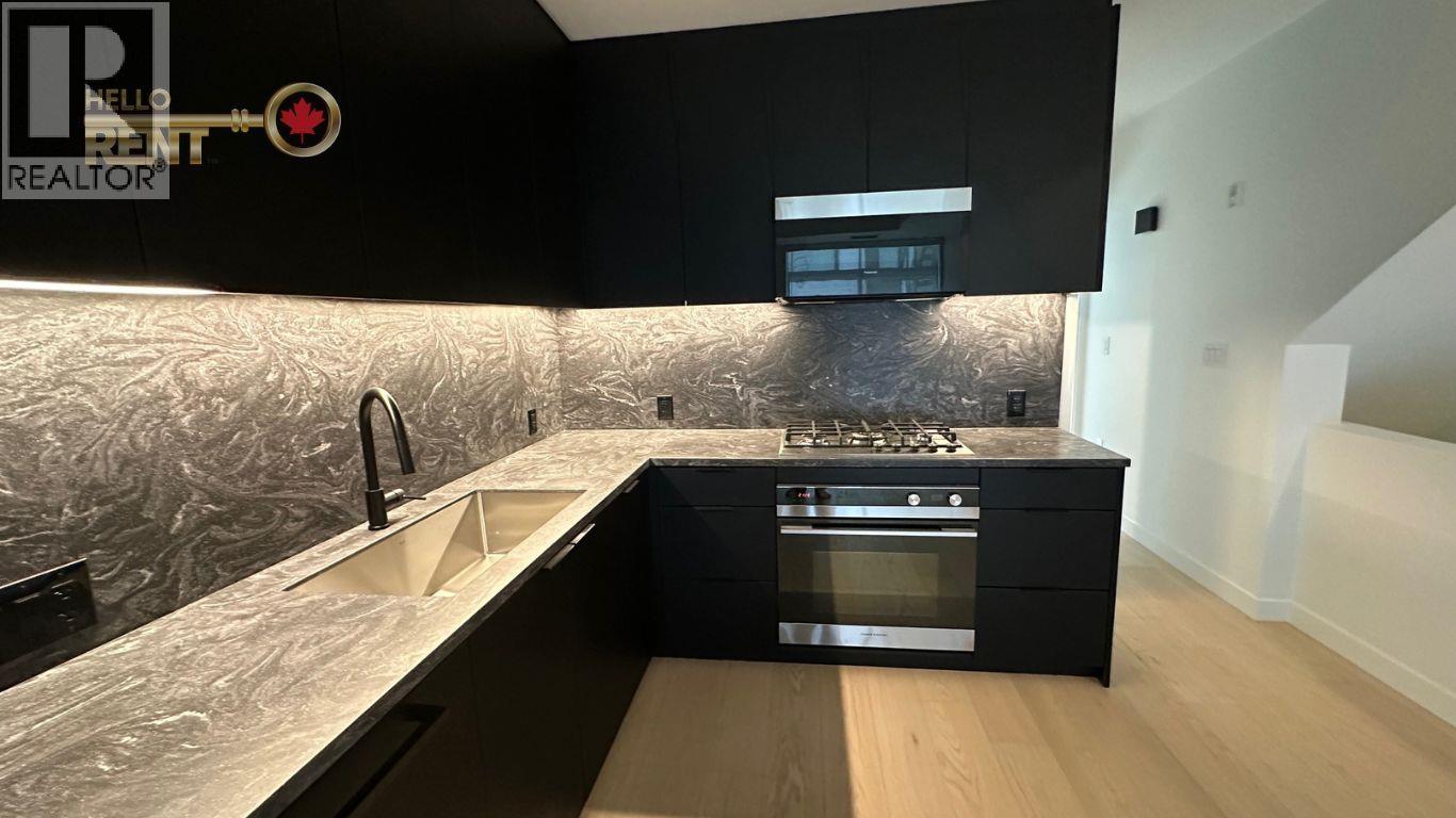 122 650 E 2nd Street, North Vancouver, British Columbia V7L 1E3 - Photo 10 - R3072106