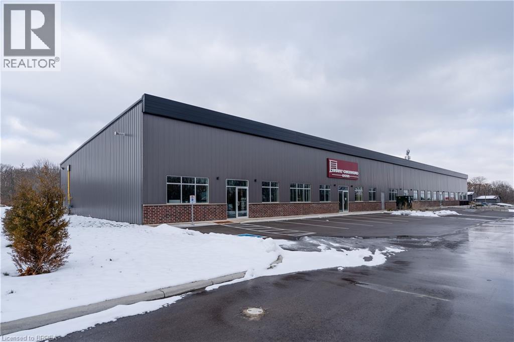 677 Colborne Street W Unit# A, Brantford, Ontario  N3T 5L5 - Photo 2 - 40790816