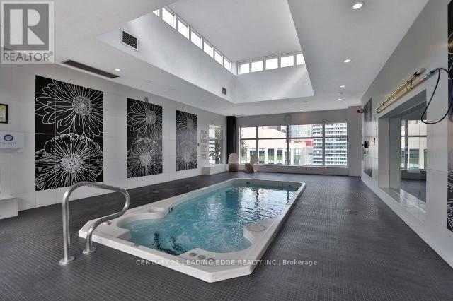 2011 - 20 Blue Jays Way, Toronto, Ontario  M5V 3W6 - Photo 13 - C12600738