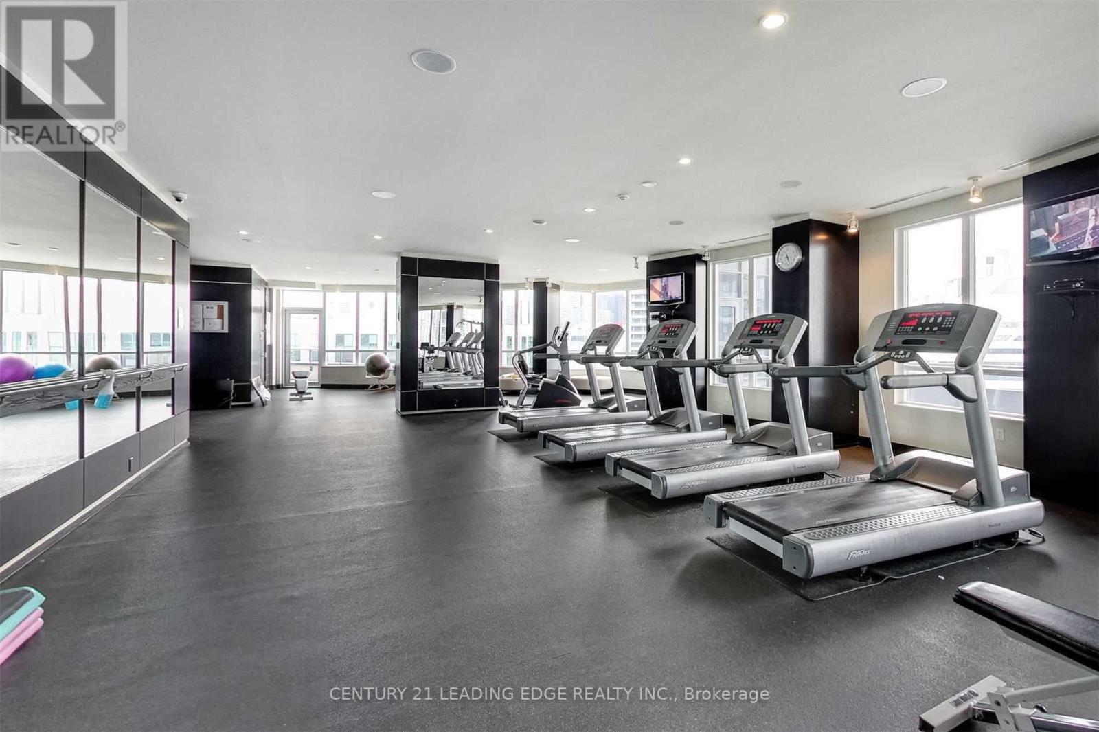 2011 - 20 Blue Jays Way, Toronto, Ontario  M5V 3W6 - Photo 15 - C12600738