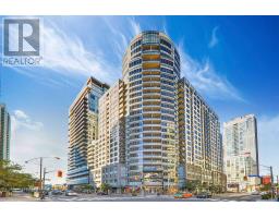 2011 - 20 BLUE JAYS WAY, Toronto, Ontario