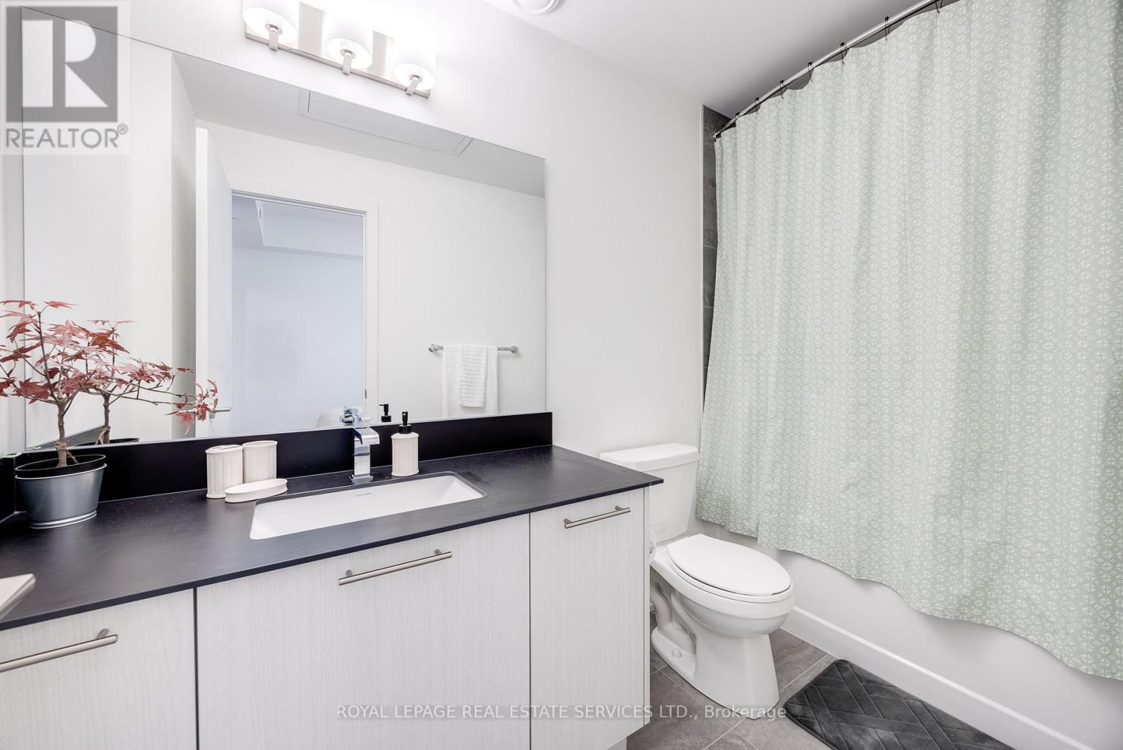 31 - 851 Sheppard Avenue W, Toronto, Ontario  M3H 0G2 - Photo 17 - C12600758