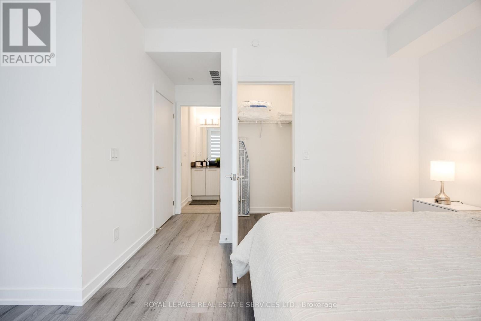 31 - 851 Sheppard Avenue W, Toronto, Ontario  M3H 0G2 - Photo 7 - C12600758