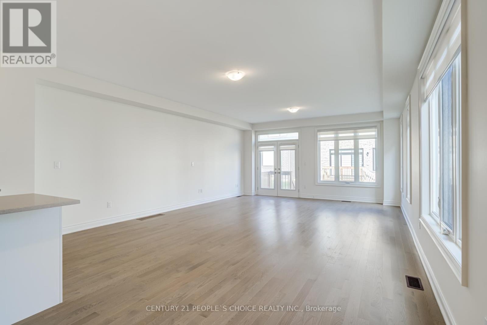 64 Montrose Boulevard, Bradford West Gwillimbury, Ontario  L3Z 4P3 - Photo 13 - N12573916